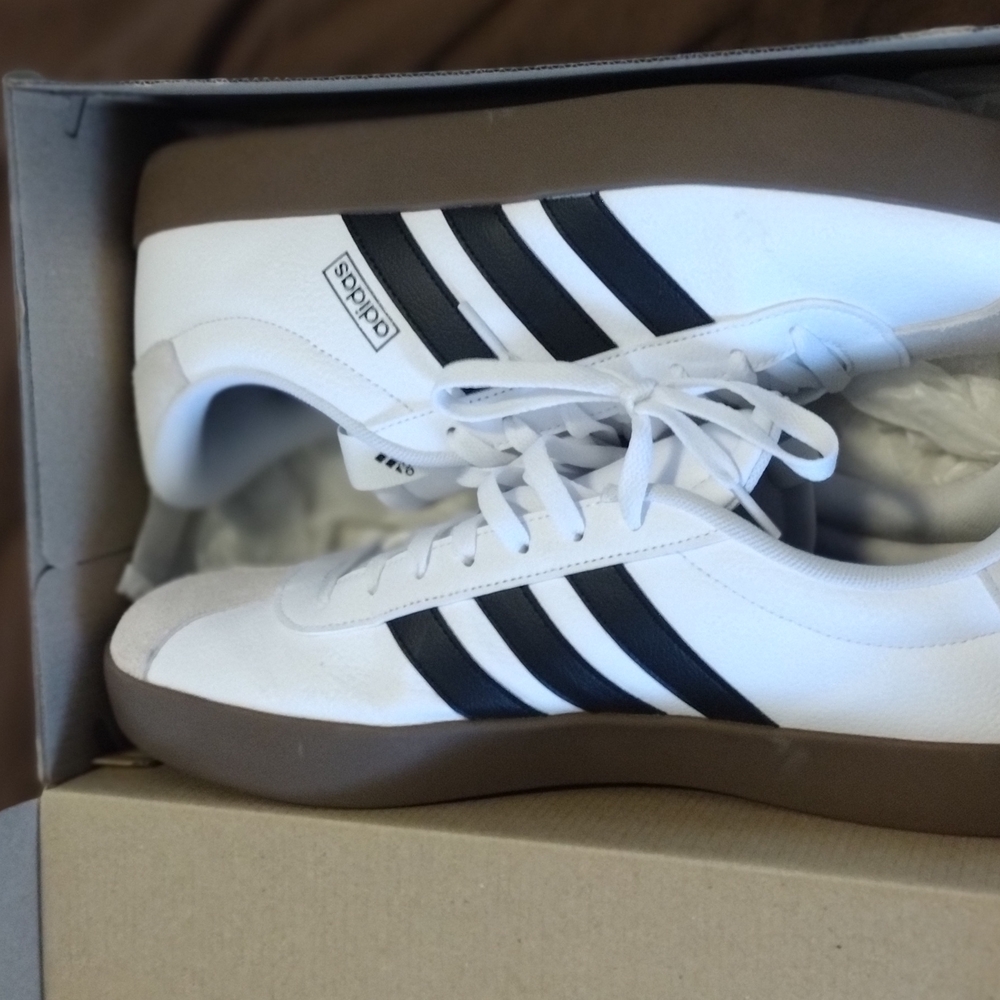 Adidas Men's White and Black Sneakers